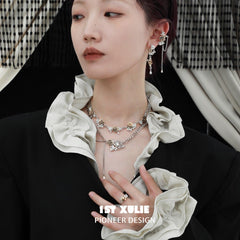 1ST XULIE "Golden Rose" Adjustable Botanical Statement Ring in 18K Gold Plated - Detail Shot