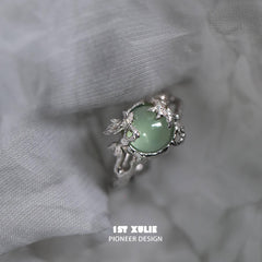 1ST XULIE "Renewal & Growth" Adjustable Minimalist Onyx Ring in 925 Sterling Silver - On Model Close-up