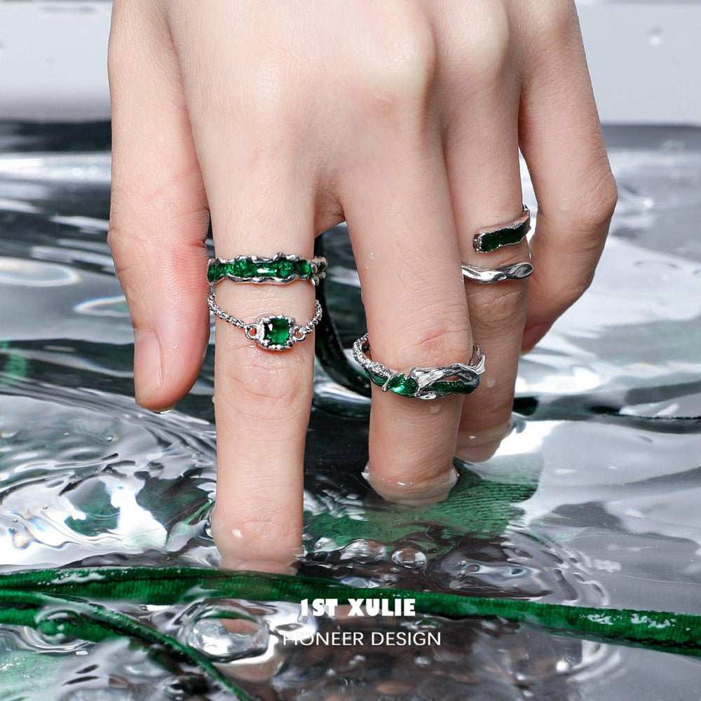 1ST XULIE "Slytherin House" Adjustable Statement Serpentine Chain Ring in 925 Sterling Silver - On Model Close Up
