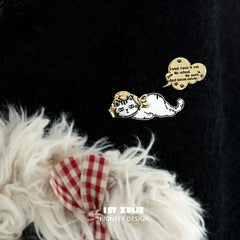 1ST XULIE "Graffiti Kitten" Artistic Lazy Kitten Brooch Set in Platinum Plated - Product View