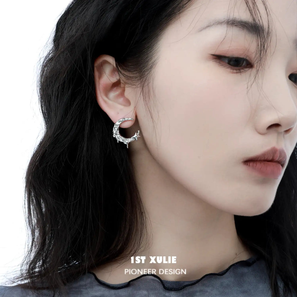 1ST XULIE "MYTH OF THE MOON" Celestial Black Mother-of-pearl Statement Moon Earrings in Platinum Plated - Detail Shot