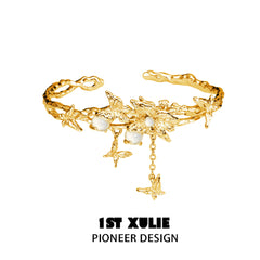 1ST XULIE "Whiterfly" Dainty Butterfly Chalcedony Chain Bracelet in 24K Gold Plated Brass - Detail Shot