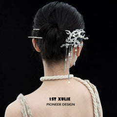 1ST XULIE "MYTH OF THE MOON" Celestial Black Moon Shell Tassel Hairpin in Platinum Plated - Product View