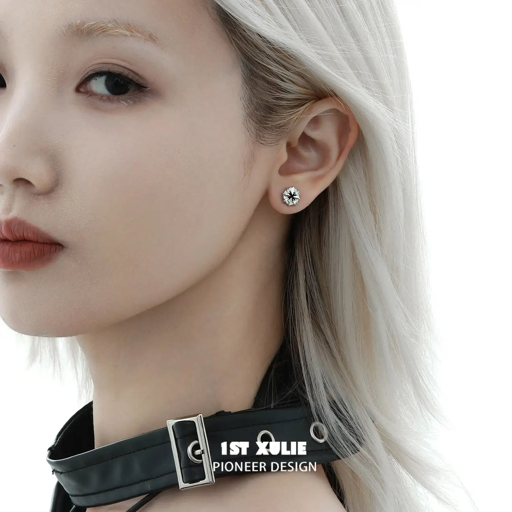 1ST XULIE "Star Trails" Gothic Four-Pointed Star Celestial Stud Earrings in 925 Sterling Silver - Side View
