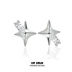 1ST XULIE "Cat's Gaze" Dainty Celestial Star Stud Earrings in 925 Sterling Silver - Detail Shot