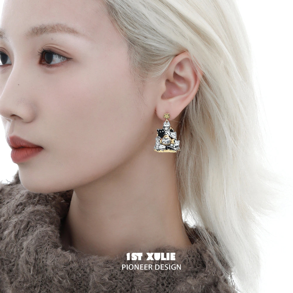 1ST XULIE "MERRY CHRISTMAS 2024" Graffiti Kitten Christmas Tree Statement Stud Earrings in Platinum Plating - Angle View