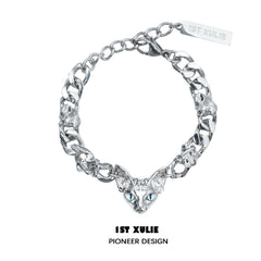 1ST XULIE "Cat's Gaze" Chunky Diablo Cat Head Charm Bracelet in Platinum Plated - Detail Shot