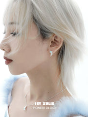 1ST XULIE "Lucky Cat" Dainty Cute Cat Crystal Studs in 925 Sterling Silver - Detail Shot