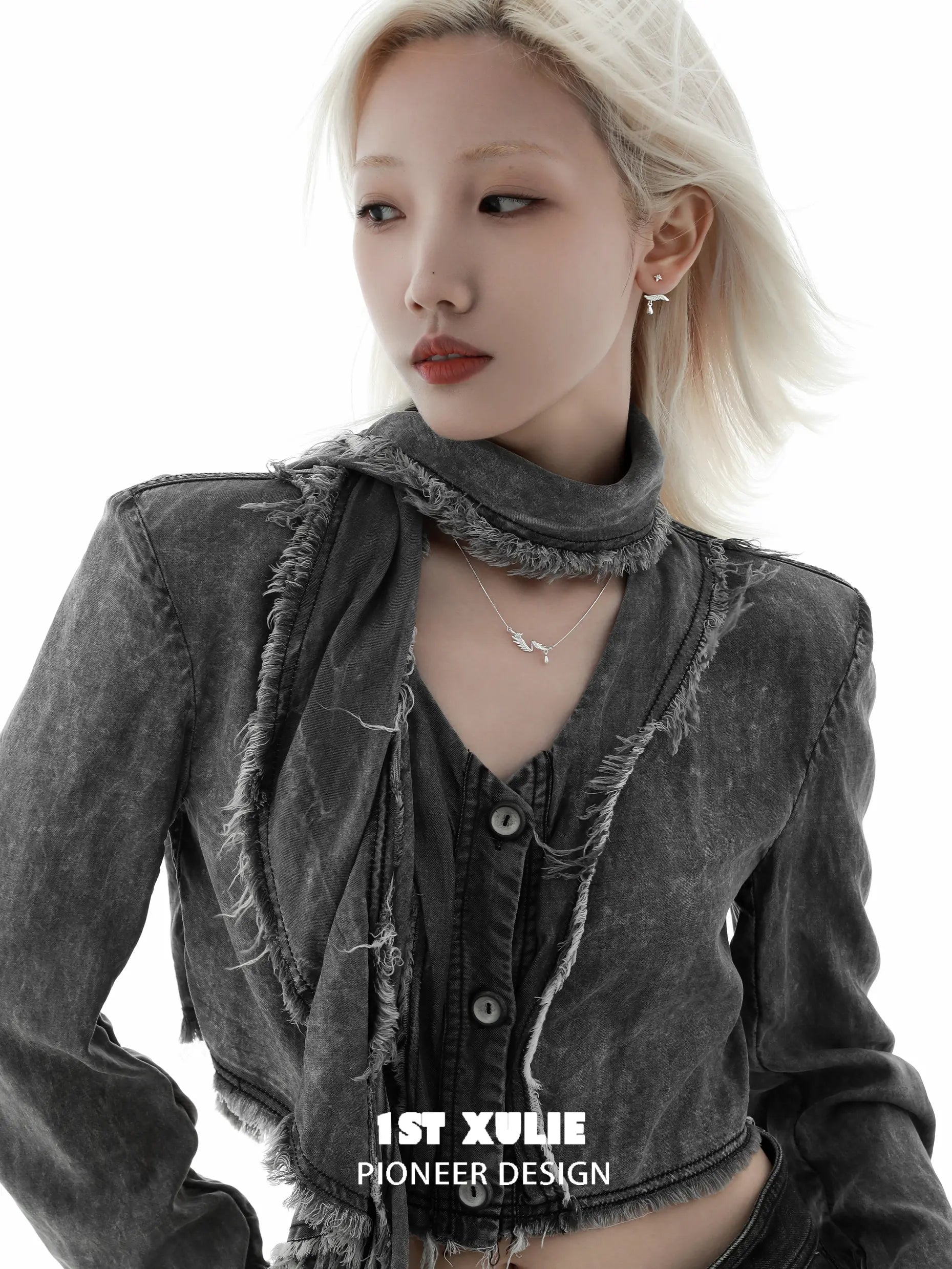 1ST XULIE "Lucifer" Dainty Feather Pendant Choker Necklace in 925 Sterling Silver - Clasp Detail 1ST XULIE "Lucifer" Dainty Feather Pendant Choker Necklace in 925 Sterling Silver - Clasp Detail