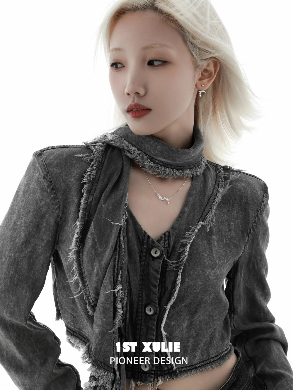 1ST XULIE "Lucifer" Dainty Feather Pendant Choker Necklace in 925 Sterling Silver - Clasp Detail