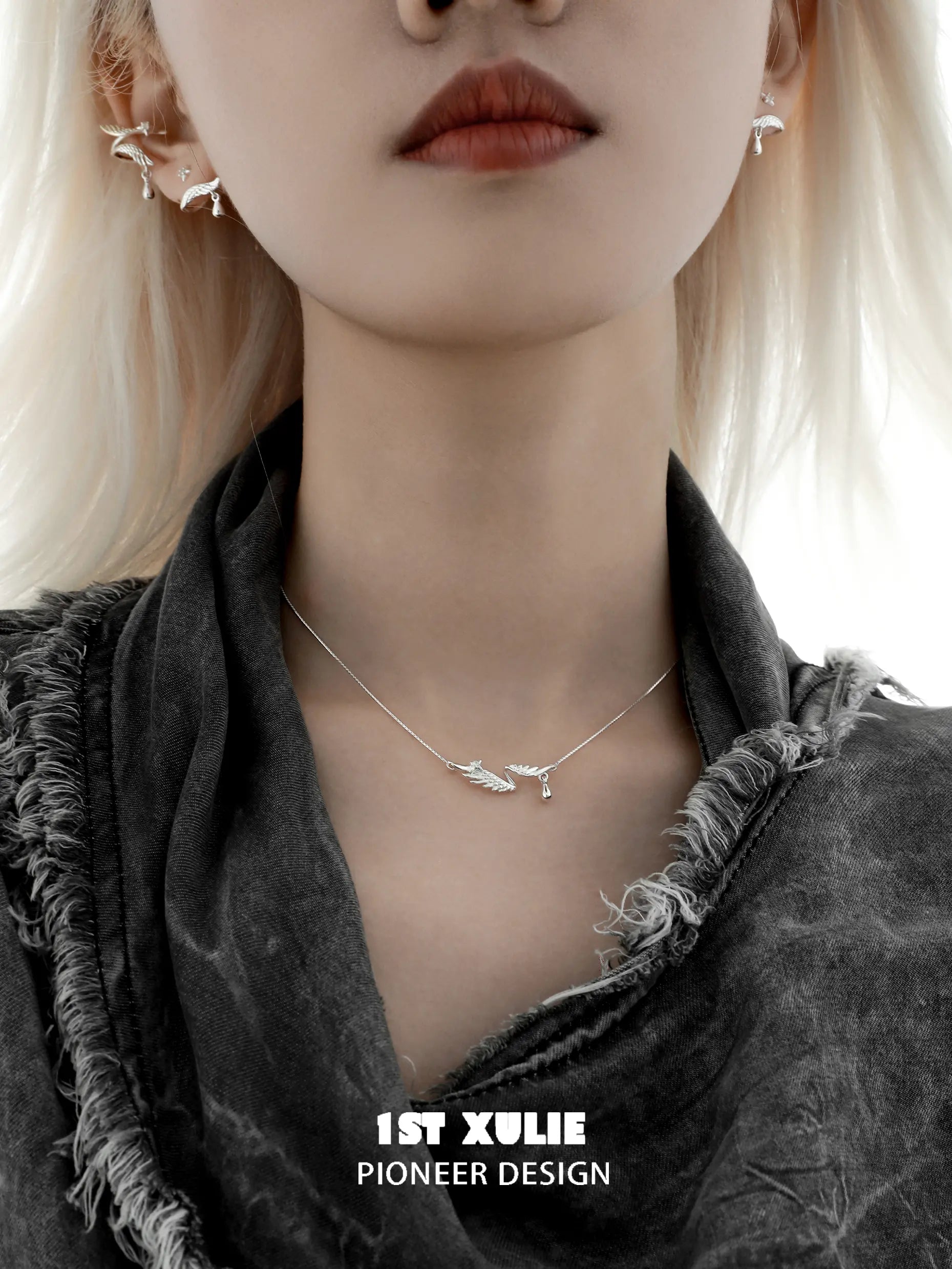 1ST XULIE "Lucifer" Dainty Feather Pendant Choker Necklace in 925 Sterling Silver - Detail Shot 1ST XULIE "Lucifer" Dainty Feather Pendant Choker Necklace in 925 Sterling Silver - Detail Shot