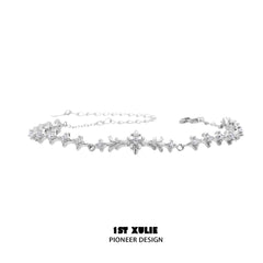 1ST XULIE "Silver Angel" Dainty Minimalist Disc Charm Chain Bracelet in 925 Sterling Silver - Detail Shot