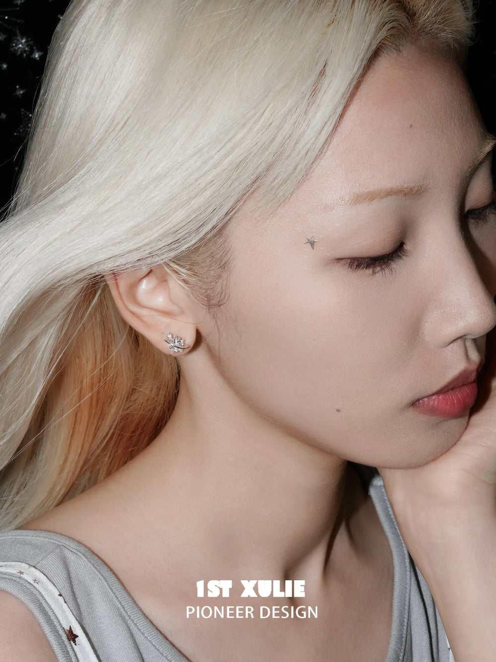 1ST XULIE "Meteor" Dainty Shooting Star Stud Earrings in 925 Sterling Silver - Angle View