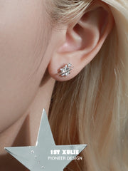 1ST XULIE "Meteor" Dainty Shooting Star Stud Earrings in 925 Sterling Silver - On Model