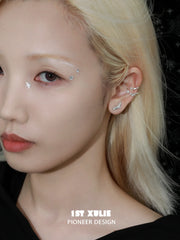 1ST XULIE "Meteor" Dainty Shooting Star Stud Earrings in 925 Sterling Silver - Texture Detail