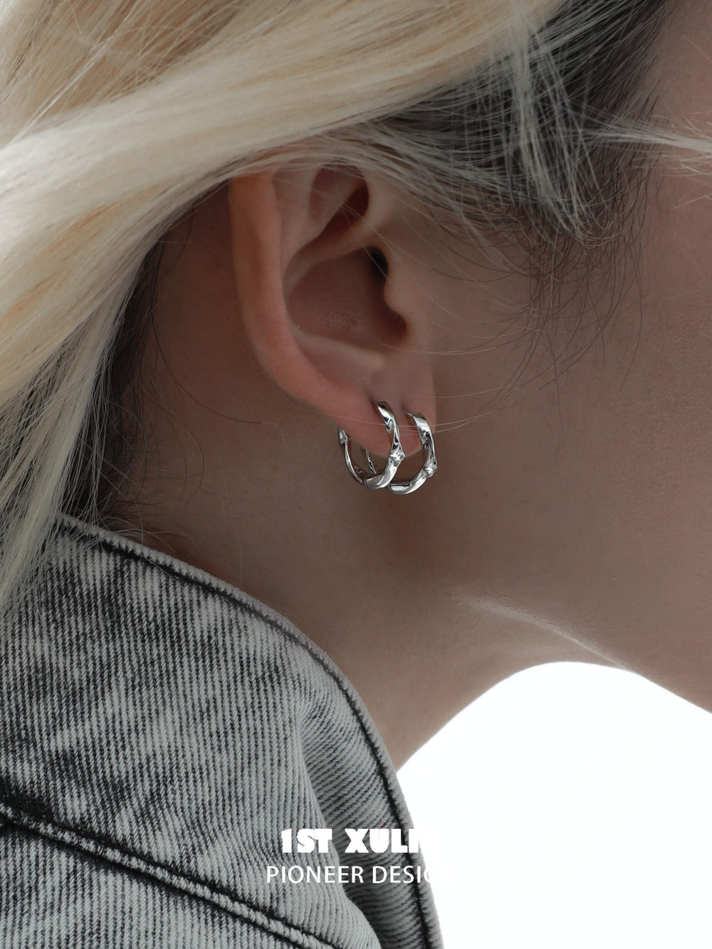 1ST XULIE "Silver Angel" Dainty Star Charm Huggie Earrings in 925 Sterling Silver - Detail Shot