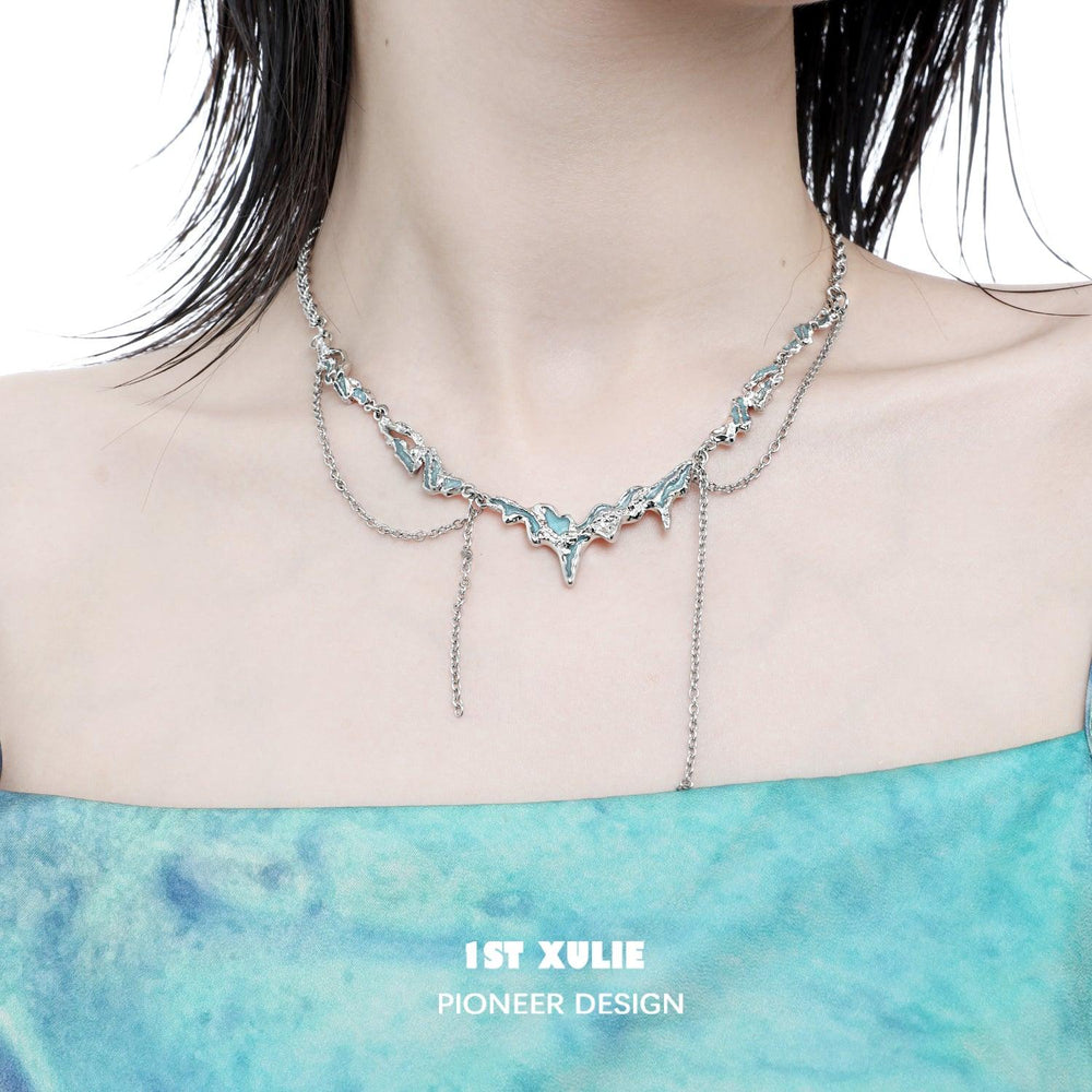 1ST XULIE "THE SEA" Deep Sea Statement Tassel Choker Necklace in Platinum Plated - Texture Detail