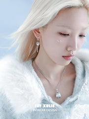 1ST XULIE Jewelry "Snow Land" Delicate Snowflake Dangle Earrings in Platinum Plated - Angle 2