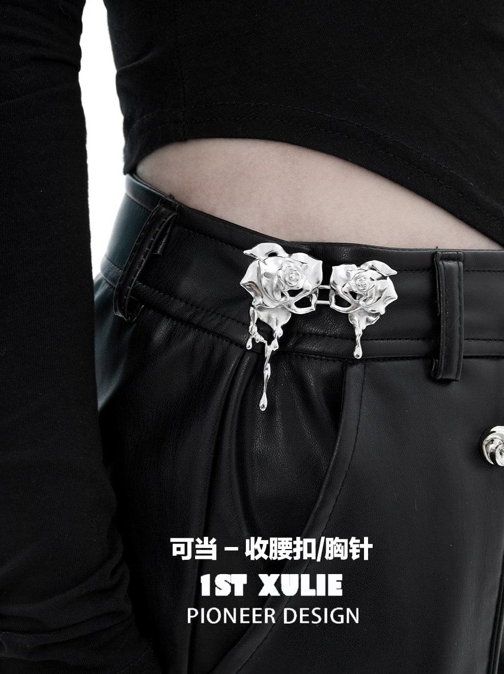 1ST XULIE "Taboo Rose" Detachable Double Rose Brooch in Platinum Plated - Size Comparison