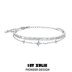 1ST XULIE "Starry Night" Detachable Star & Moon Charm Bracelet in 925 Sterling Silver - Detail Shot