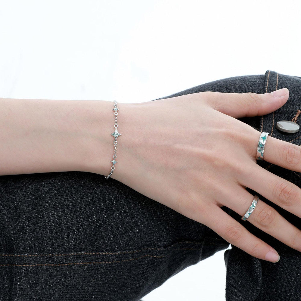 1ST XULIE "Starry Night" Detachable Star & Moon Charm Bracelet in 925 Sterling Silver - Detachable Feature