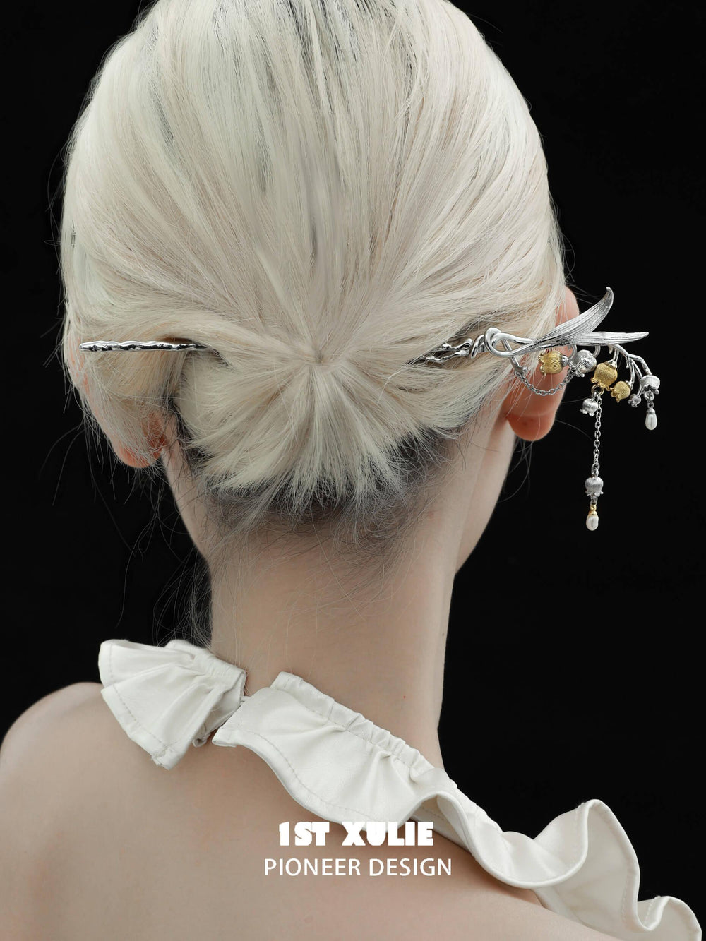 1ST XULIE "Lucky Cat" Elegant Tulip Pearl Hair Pin in Platinum Plated - Product View