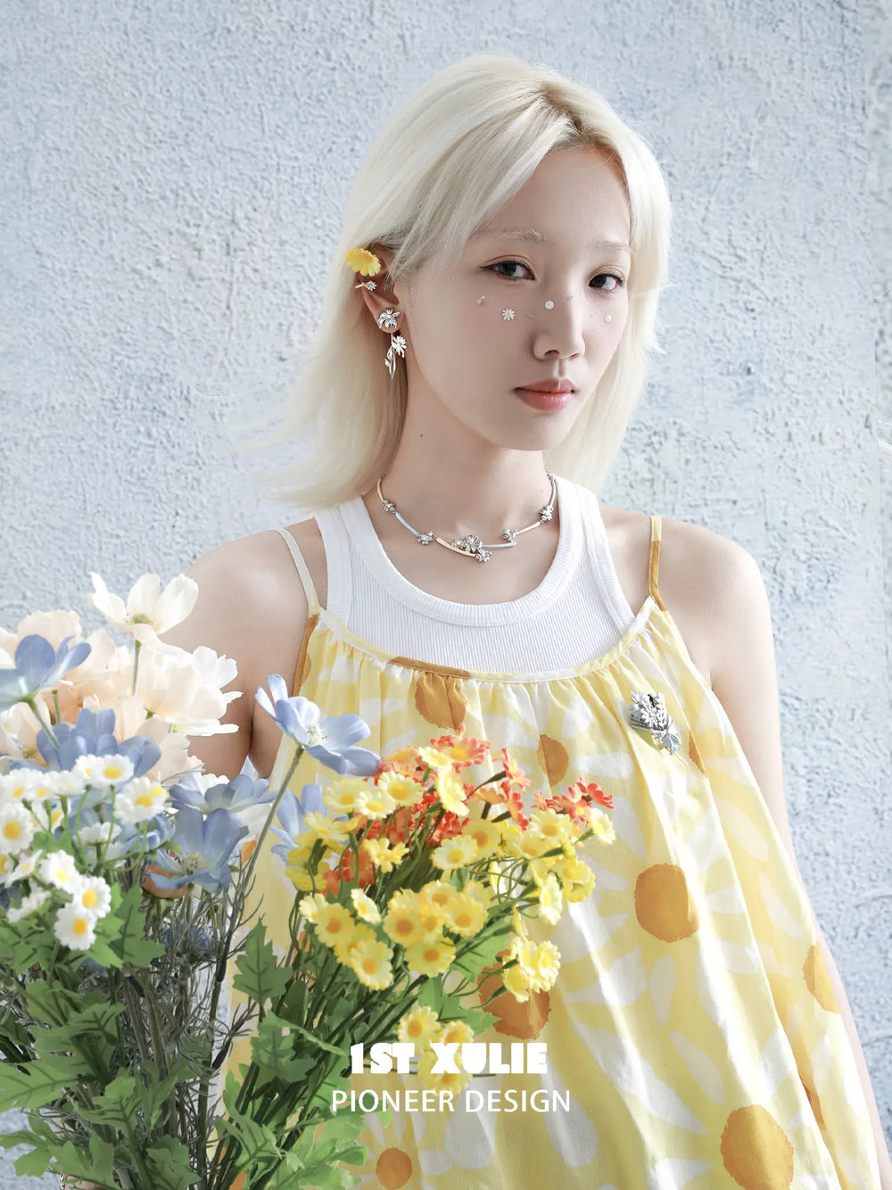 1ST XULIE Jewelry "DAISY" Floral Enamel Daisy Choker Necklace in Brass - On Model Close Up