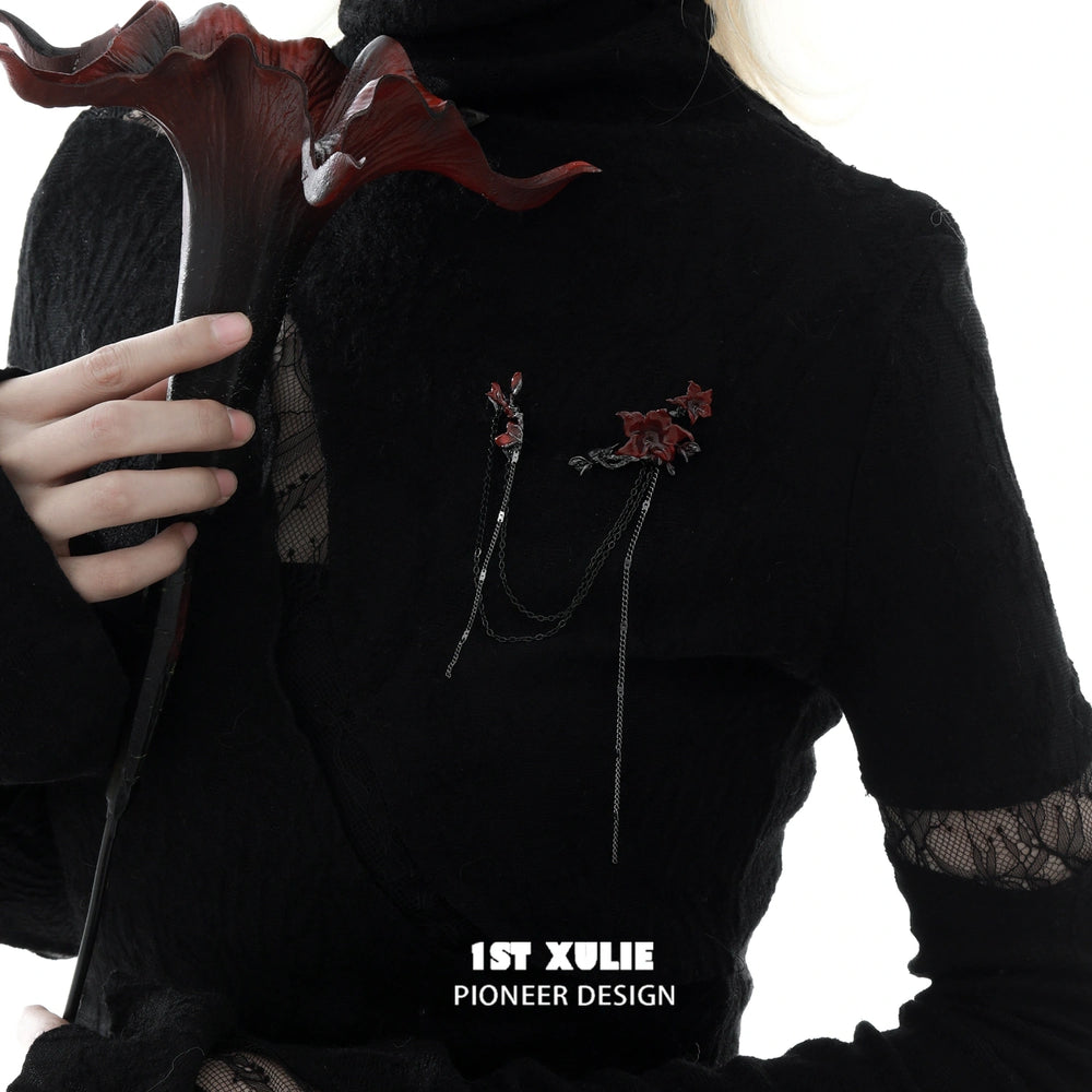 1ST XULIE "Bloody Datura" Gothic Datura Flower Chain Brooch Set in Black & Red Epoxy Resin - Texture Detail