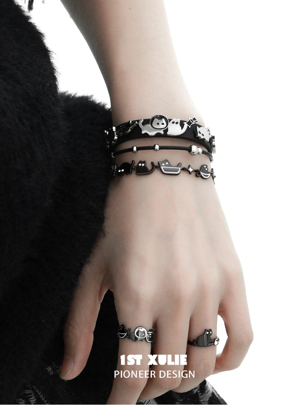 1ST XULIE "Ghosts Black Cat" Gothic Ghost Cat Charm Bracelet in 18K Black Gold Plated Brass - Detail Shot