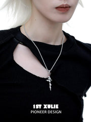 1ST XULIE "Taboo Rose" Gothic Rose Sword Necklace in Platinum Plated - Texture Detail