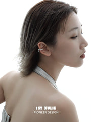 1ST XULIE "Star Trails" Gothic Skeleton Heart Ear Clips in 925 Sterling Silver - Detail Shot