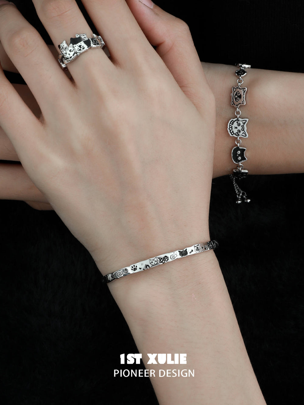 1ST XULIE "Graffiti Kitten" Sleek Adjustable Chain Bracelet in Platinum Plated - Packaging View