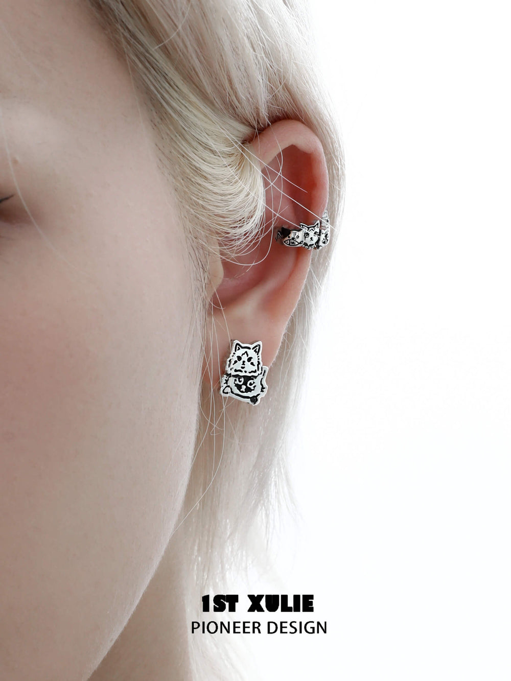1ST XULIE "Graffiti Kitten" Minimalist Clip-on Hoop Earrings in Platinum Plated Brass - On Model
