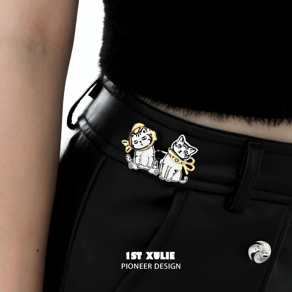1ST XULIE "Graffiti Kitten" Graffiti Lazy Cat Brooch in Platinum Plated - Lifestyle Shot