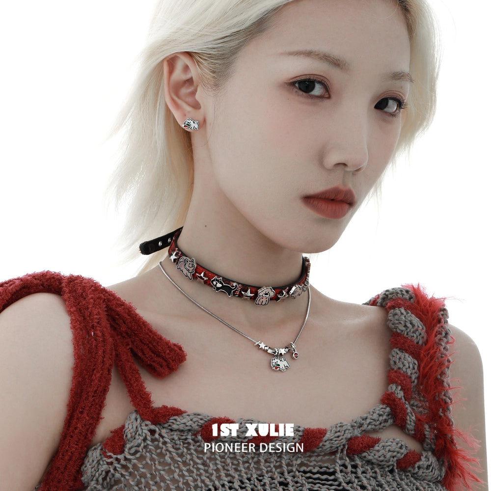 1ST XULIE "MERRY CHRISTMAS 2024" Graffiti Puppy Leather Choker Necklace in Leather and Rhodium Plated Brass - Clasp Detail