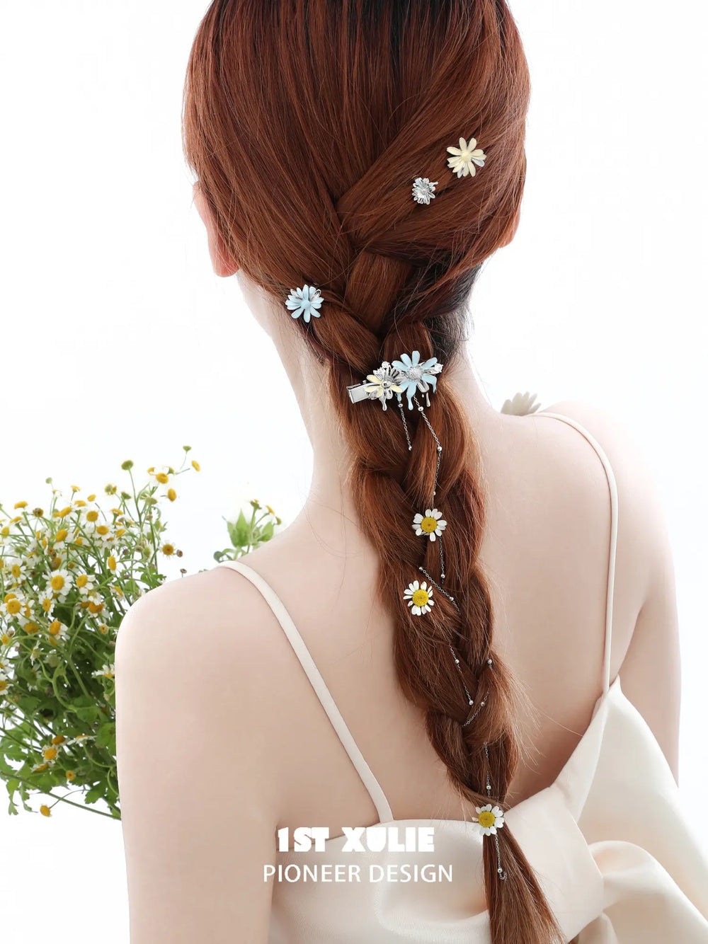 1ST XULIE Jewelry "DAISY" Hand-Painted Daisy Hair Cuff in Enamel - Detail Shot