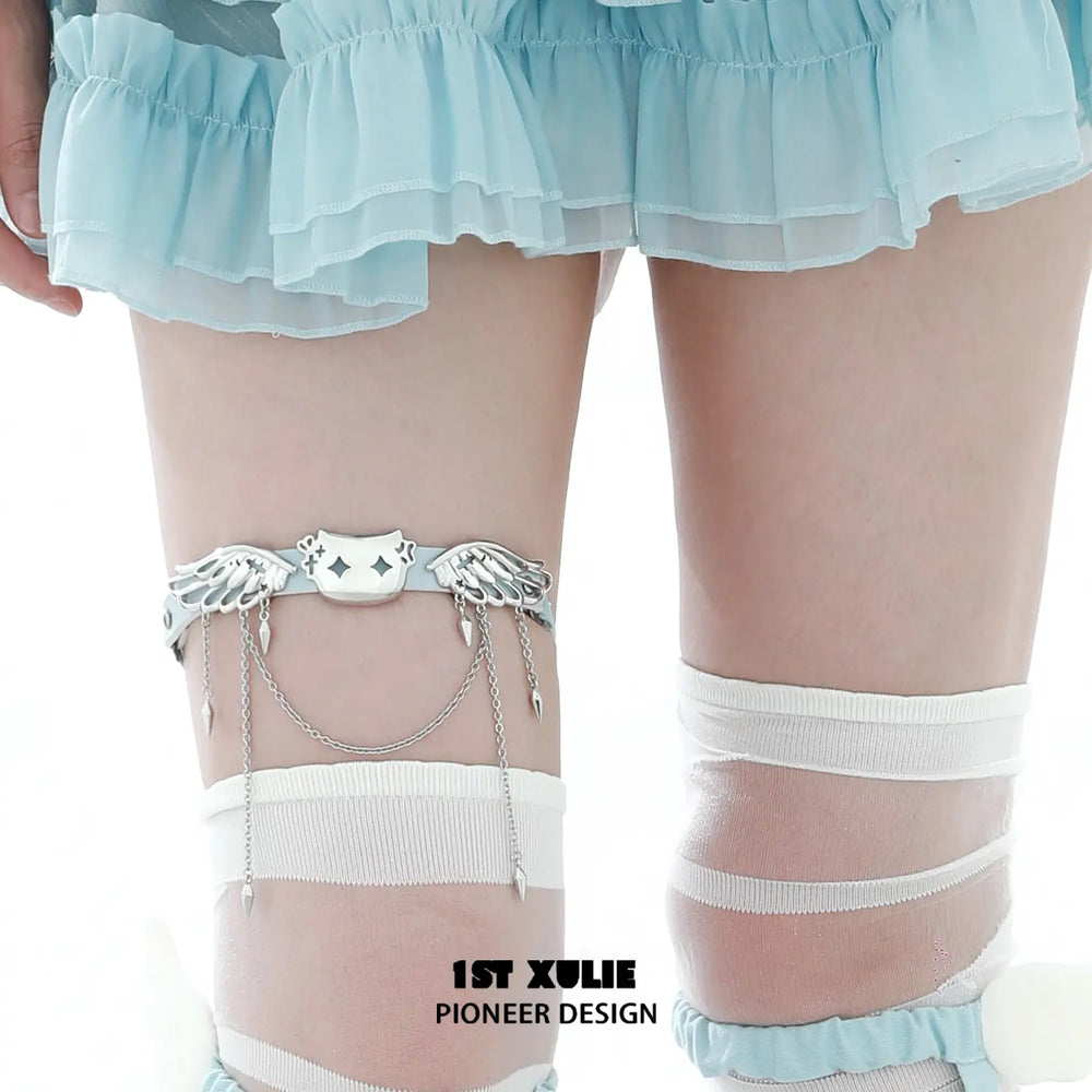 1ST XULIE "Angel Cuties" Heart Buckle Leg Garter & Choker in Ultra-Fiber Leather - Clasp Detail Shot