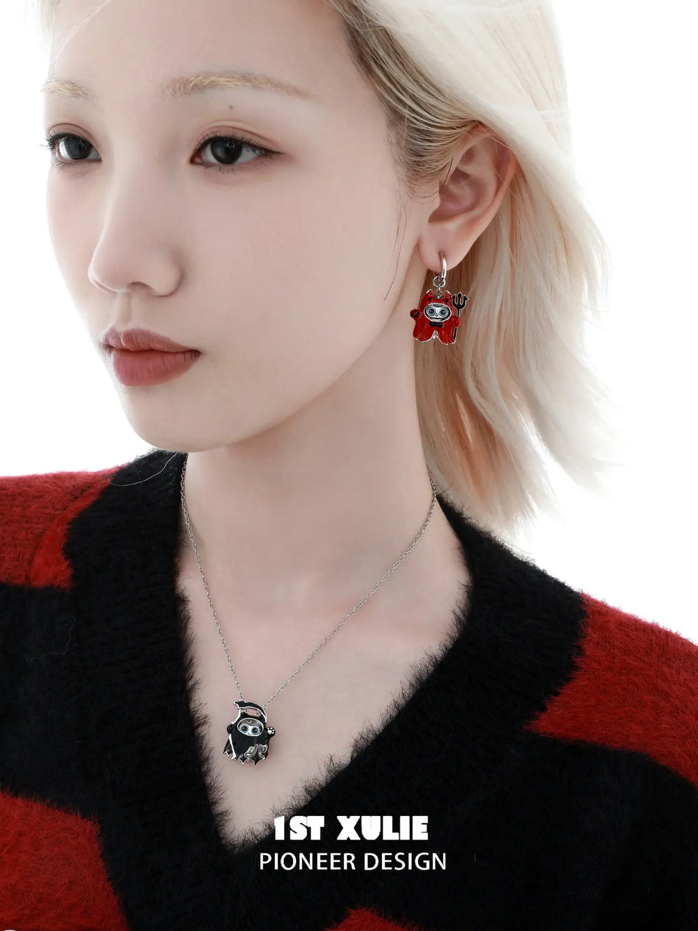 1ST XULIE "CANDLELIGHT GHOST" Interchangeable Ghost Cat Charm Necklace in Platinum Plated - Lifestyle Shot