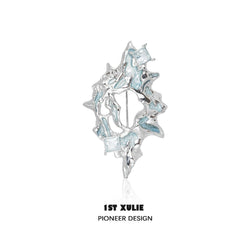 1ST XULIE "Frozen Serpent Girl" Intricate Serpent Queen Brooch in Platinum Plated - Product View