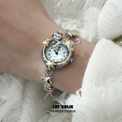1ST XULIE "Graffiti Kitten" Lazy Cat Graffiti Bracelet Watch in Platinum - Clasp Detail