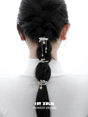 1ST XULIE "Cat's Gaze" Artistic Lucky Cat Walnut Hair Clips in 18K Gold Plated Brass - Detail Shot