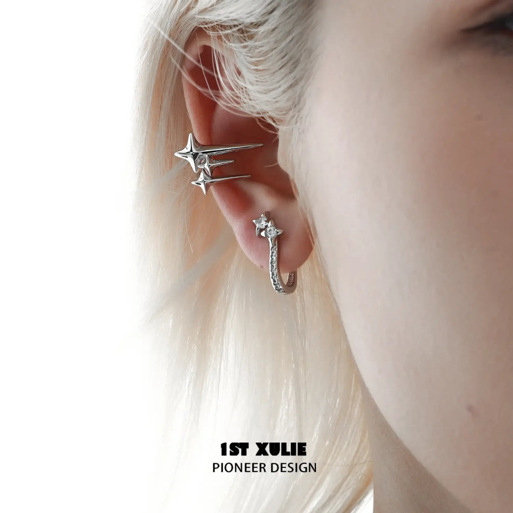 1ST XULIE "Star Trails" Minimalist Meteor Ear Clips in Platinum Plated - Detail Shot