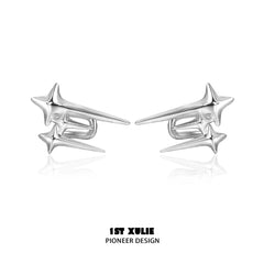 1ST XULIE "Star Trails" Minimalist Meteor Ear Clips in Platinum Plated - Close-up On Model