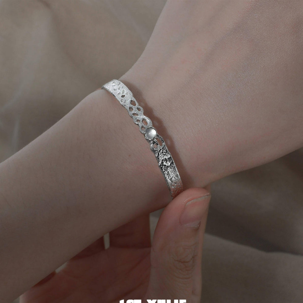 1ST XULIE "Daybreak" Minimalist White Agate Bangle Bracelet in 925 Sterling Silver - Packaging View