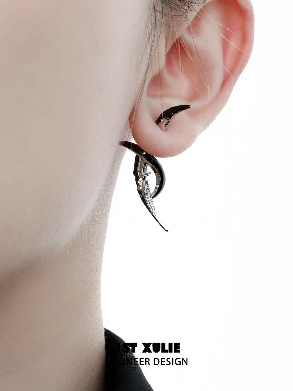 1ST XULIE "MYTH OF THE MOON" Moon Barbed Dangle Earrings in Platinum Plated Brass - Product View