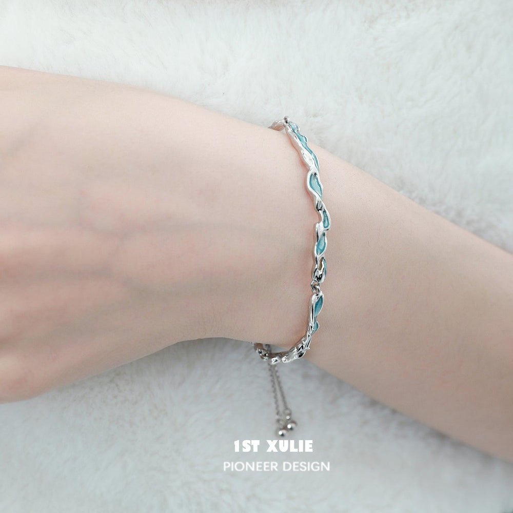 1ST XULIE "THE SEA" Ocean Blue Adjustable Link Bracelet in Platinum - On Model