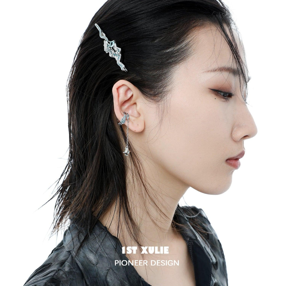 1ST XULIE "THE SEA" Ocean Wave Hairpin in Platinum Plating - Angled Product View