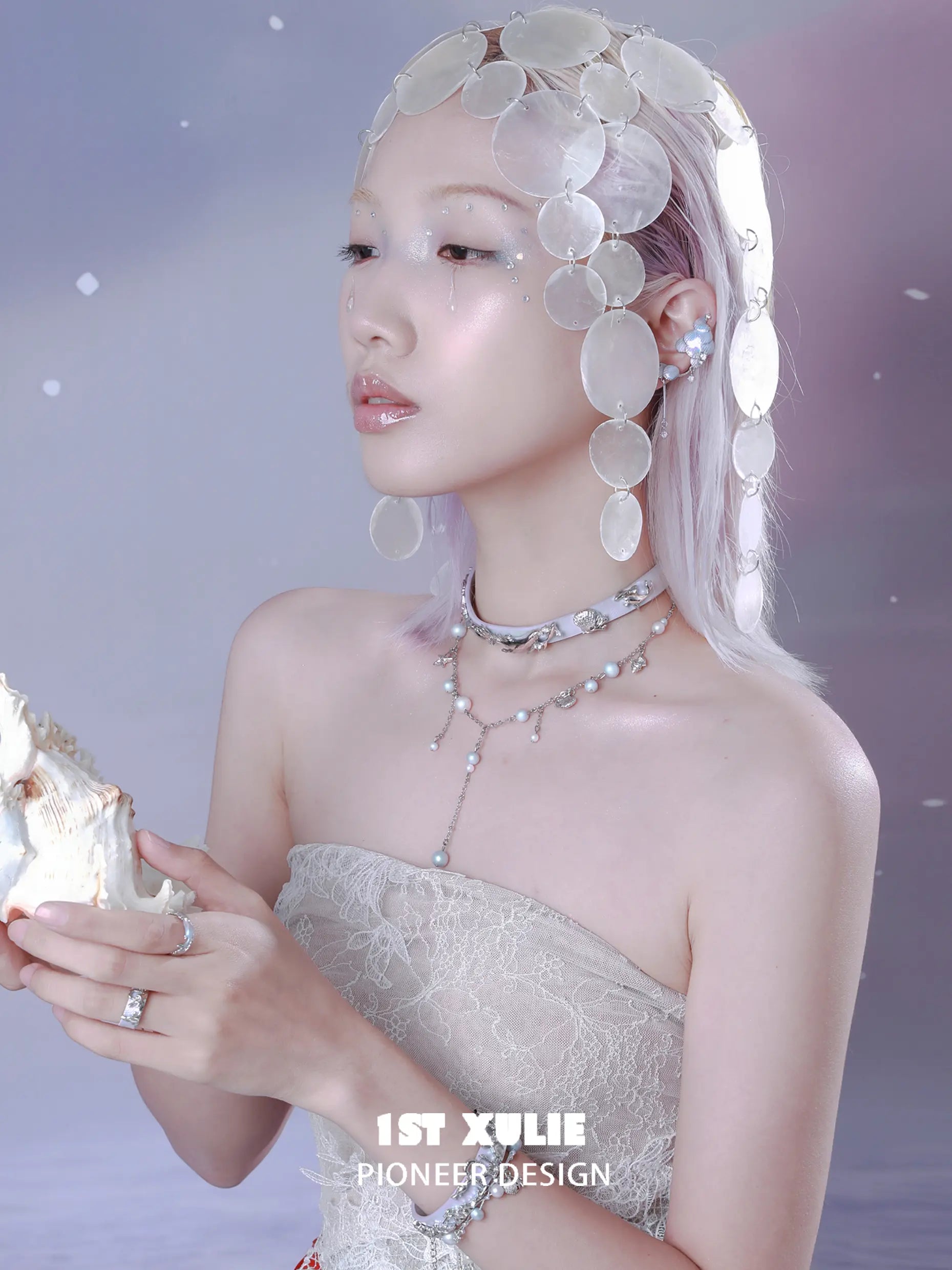 1ST XULIE "ATLANTIS" Minimalist Ocean Wave Adjustable Leather Ring in 925 Sterling Silver and Leather - Detail Shot 1ST XULIE "ATLANTIS" Minimalist Ocean Wave Adjustable Leather Ring in 925 Sterling Silver and Leather - Detail Shot