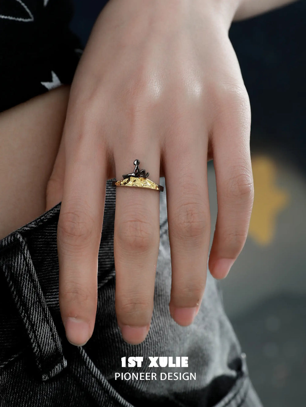 1ST XULIE "Cat's Gaze" Sculptural Cat Head Open Ring in 925 Sterling Silver - Side View
