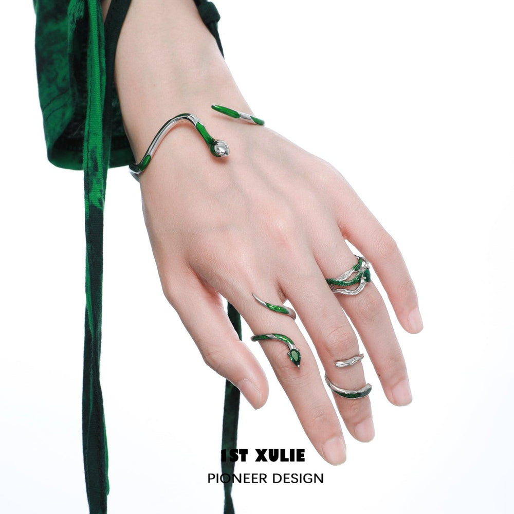 1ST XULIE "Slytherin House" Avant-garde Adjustable Serpent Knuckle Ring in 925 Sterling Silver - On Model